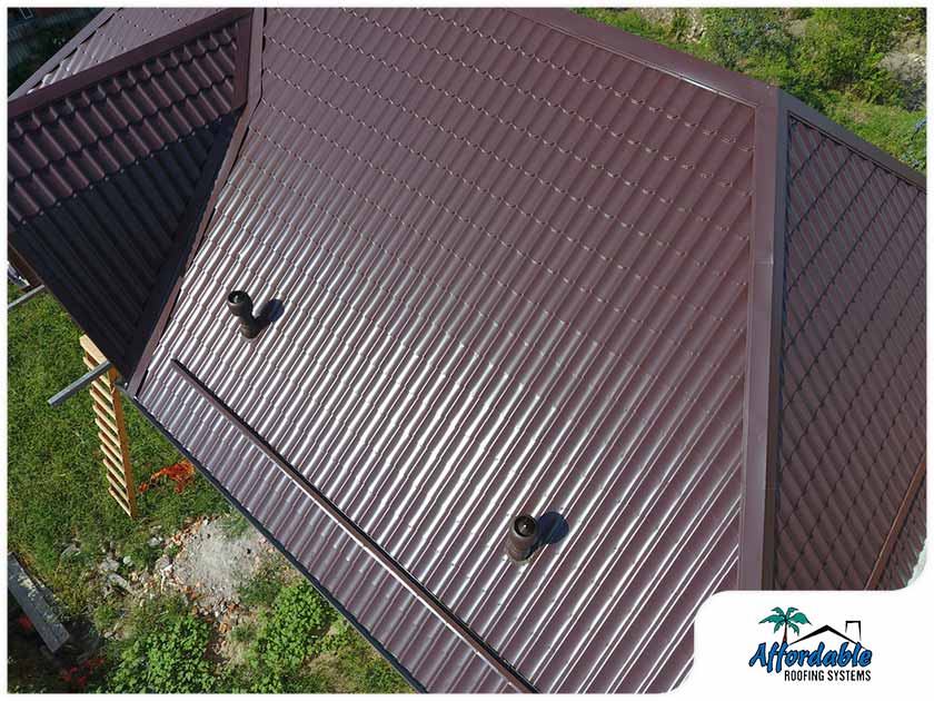 Metal vs Asphalt Roofing