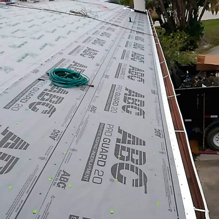 residential-roofing-bradenton-29817084-13-min