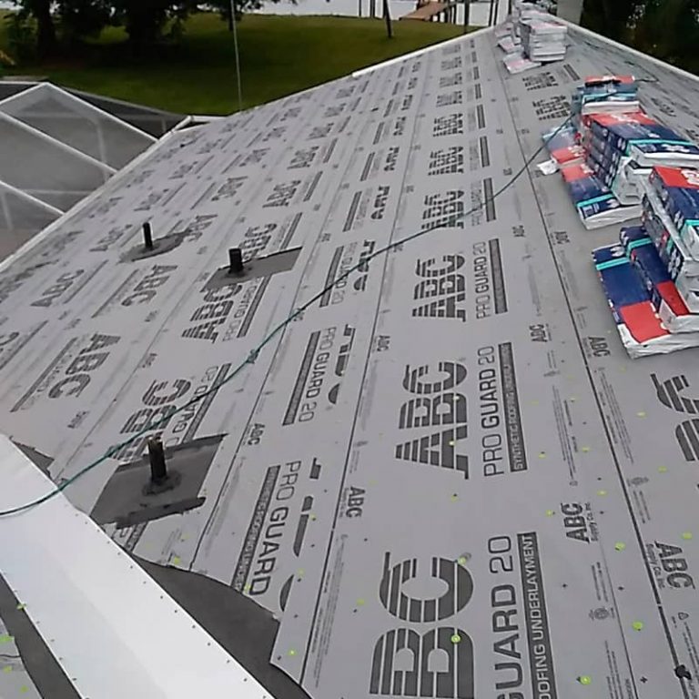 residential-roofing-bradenton-29817084-16-min